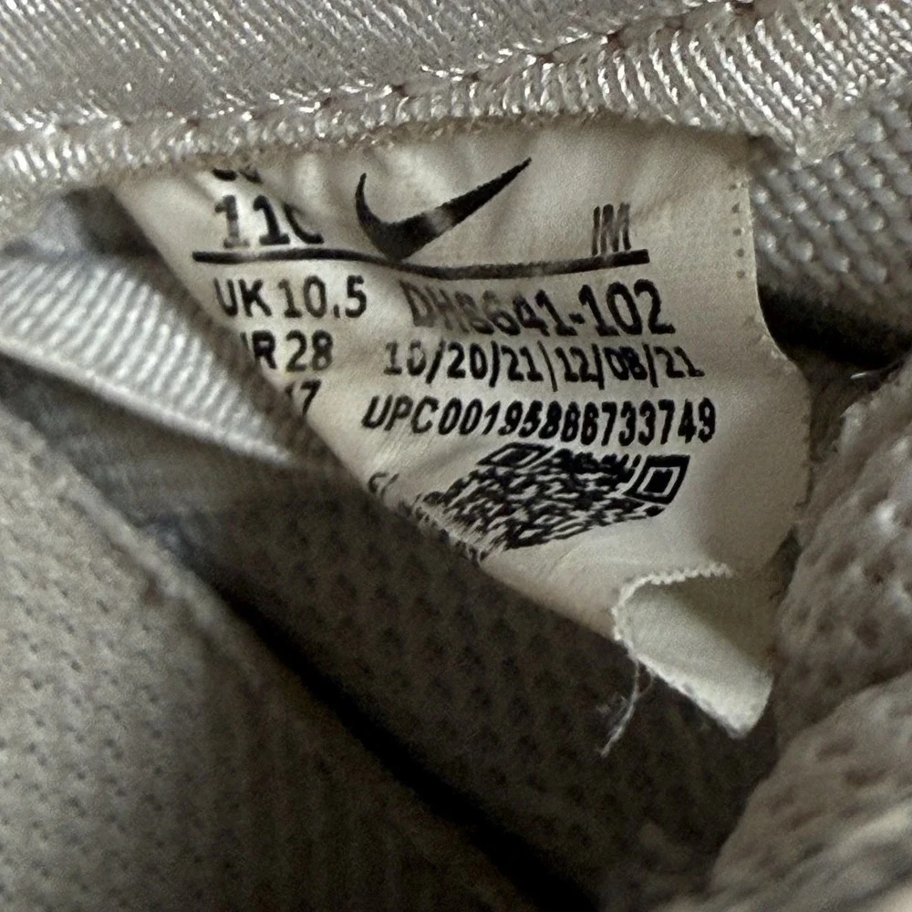 Nike Kids‎ Blazer Mid 77 white Size 11C Little Kids